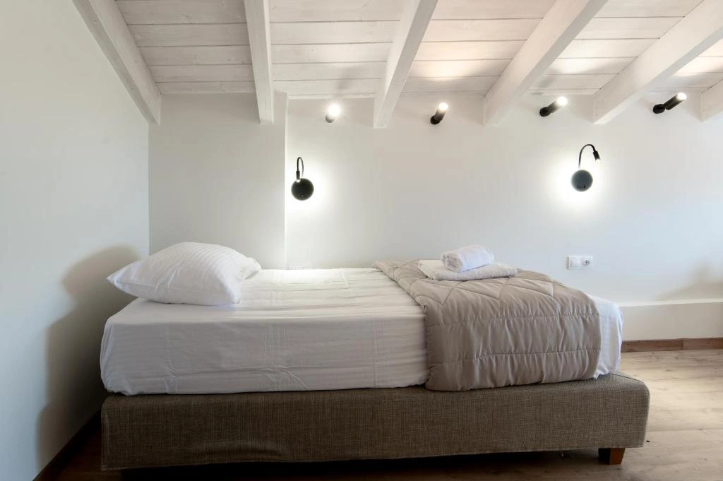 Suite 6 - Gallery 13